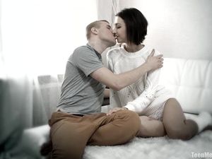 Romancing Her Boyfriend And Fucking His Brains Out